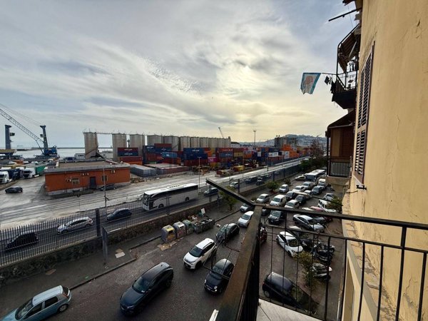 appartamento in vendita a Napoli in zona Zona Industriale-Ferrovia