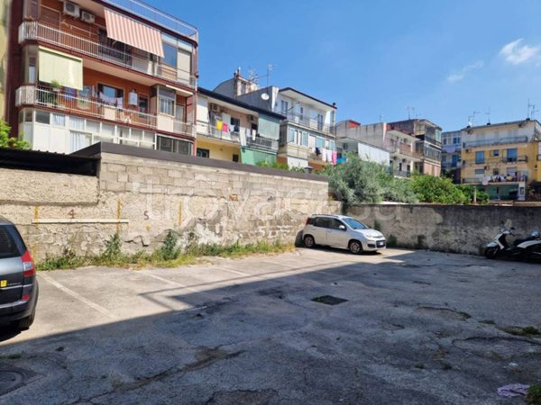 negozio in vendita a Napoli in zona Pianura