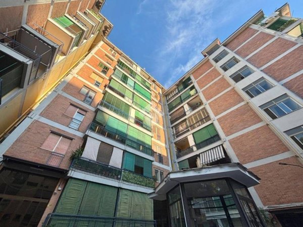 appartamento in vendita a Napoli in zona Poggioreale