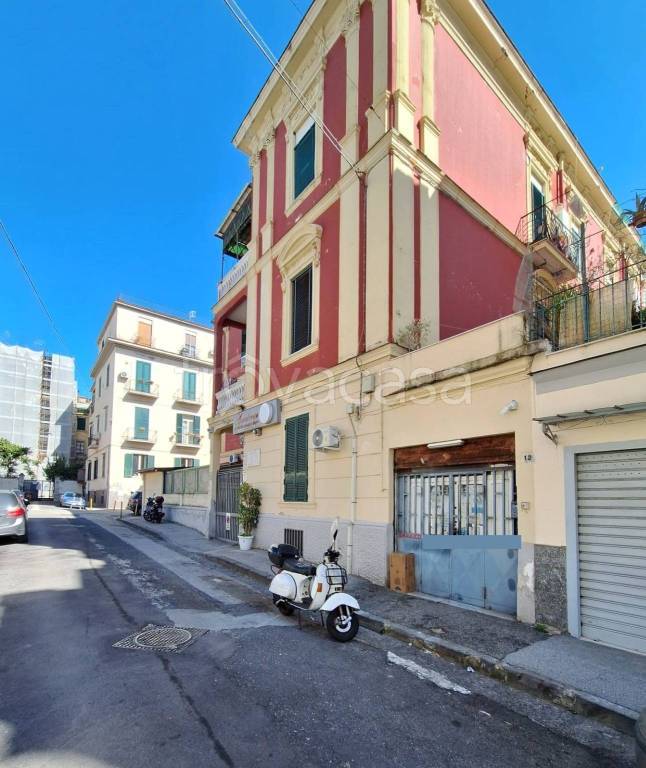 ufficio in vendita a Napoli in zona Bagnoli