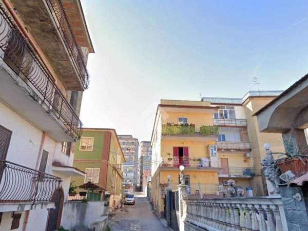 appartamento in vendita a Napoli in zona Pianura