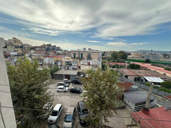 appartamento in vendita a Napoli in zona Ponticelli