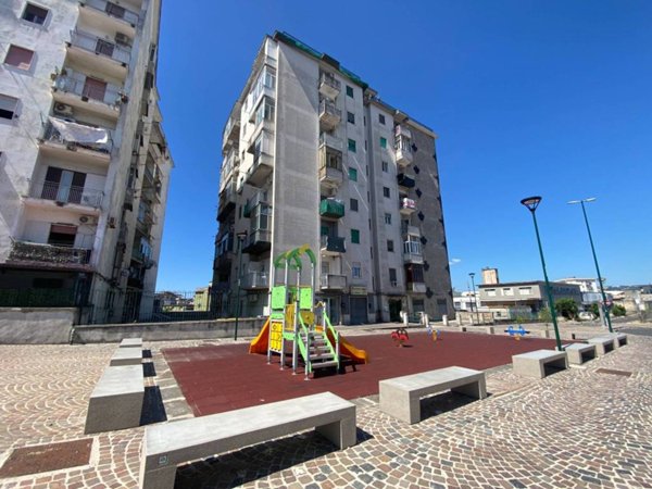 appartamento in vendita a Napoli in zona Barra