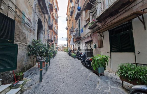 appartamento in vendita a Napoli in zona Montecalvario