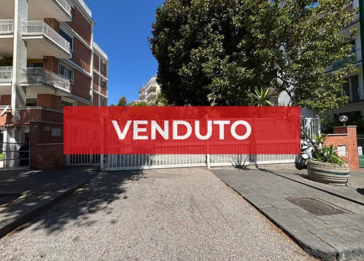 appartamento in vendita a Napoli in zona Posillipo