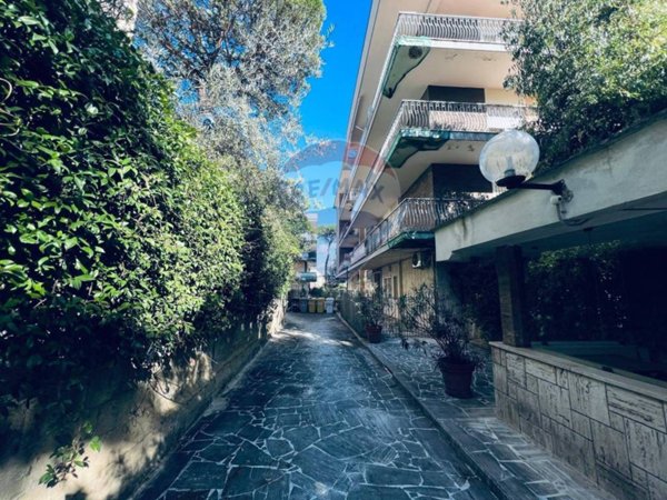 appartamento in vendita a Napoli in zona Capodimonte / Colli Aminei