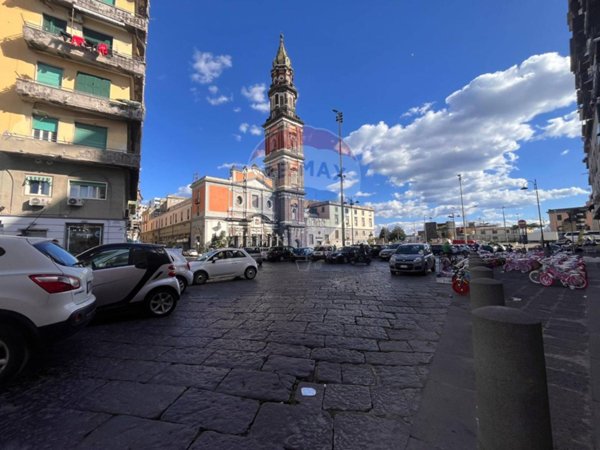 appartamento in vendita a Napoli in zona Stella