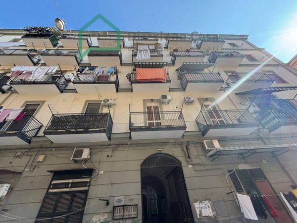 appartamento in vendita a Napoli in zona San Lorenzo