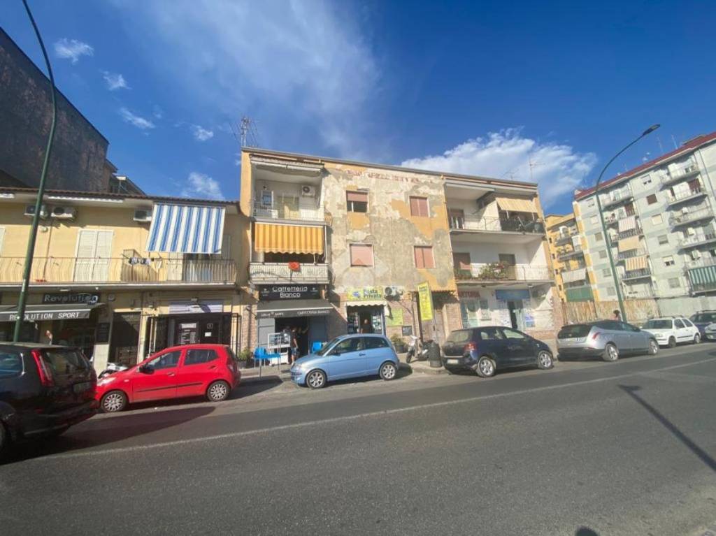 appartamento in vendita a Napoli in zona Piscinola