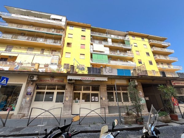appartamento in vendita a Napoli in zona Capodimonte / Colli Aminei