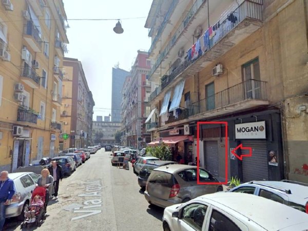 negozio in vendita a Napoli