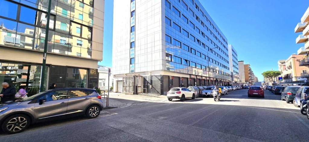 appartamento in vendita a Napoli in zona Fuorigrotta