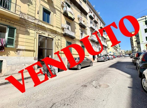 appartamento in vendita a Napoli in zona Bagnoli