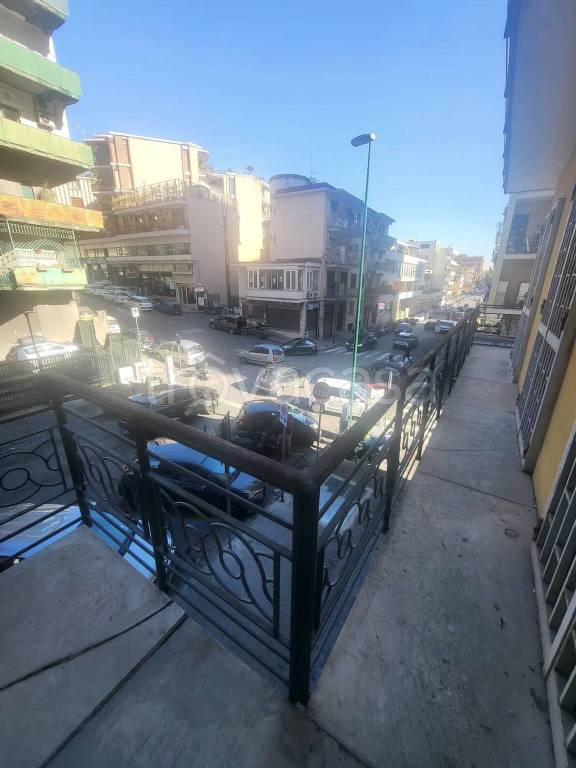 appartamento in vendita a Napoli in zona Chiaia