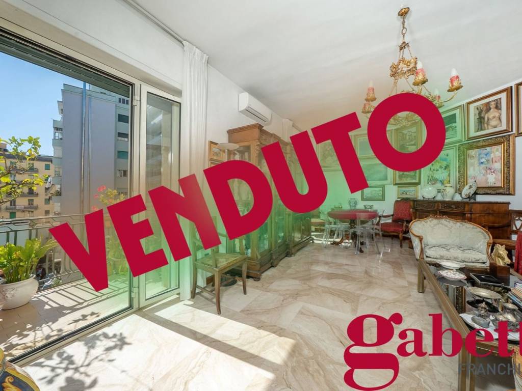 appartamento in vendita a Napoli in zona Vomero