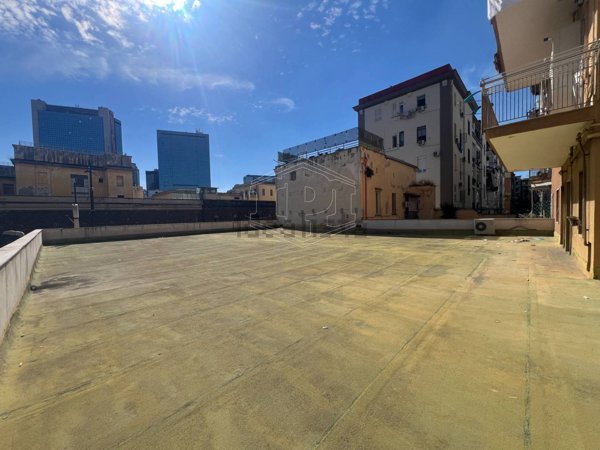 appartamento in vendita a Napoli in zona Poggioreale