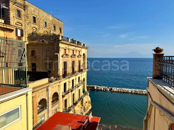 negozio in vendita a Napoli in zona Posillipo