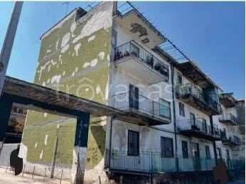 appartamento in vendita a Napoli in zona Barra