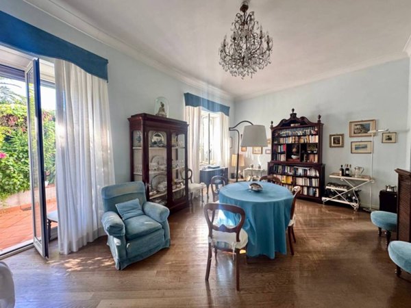 appartamento in vendita a Napoli in zona Vomero