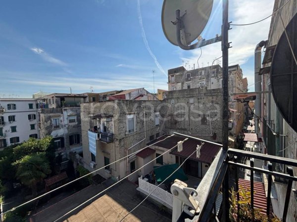 appartamento in vendita a Napoli in zona Stella