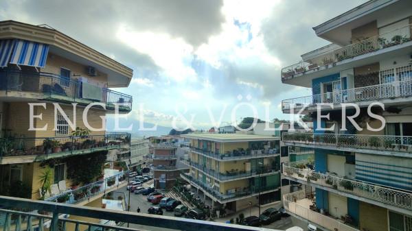 appartamento in vendita a Napoli in zona Capodimonte / Colli Aminei