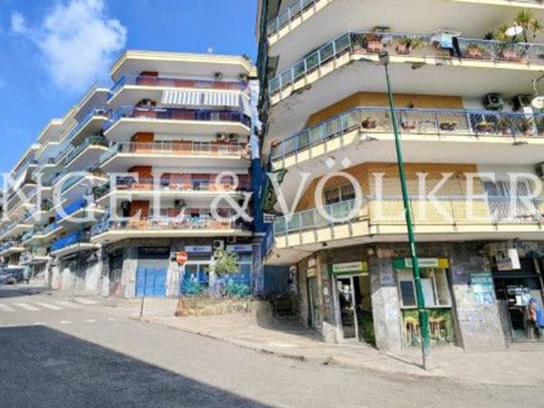appartamento in vendita a Napoli in zona Capodimonte / Colli Aminei