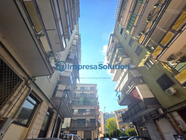ufficio in vendita a Napoli in zona Fuorigrotta
