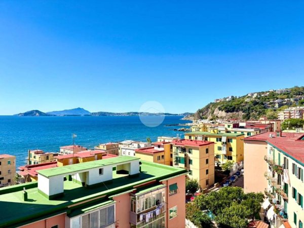 appartamento in vendita a Napoli in zona Bagnoli