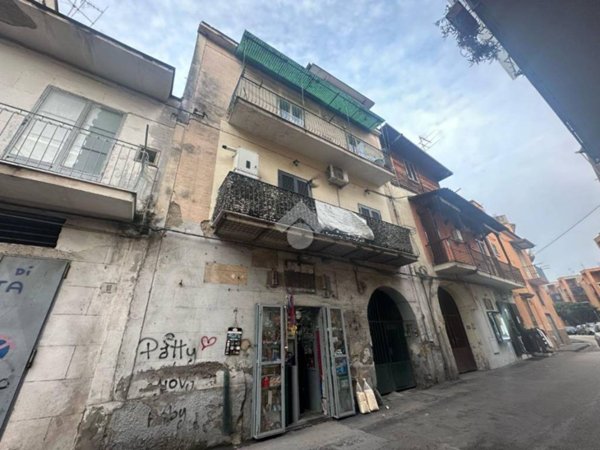 appartamento in vendita a Napoli in zona Piscinola