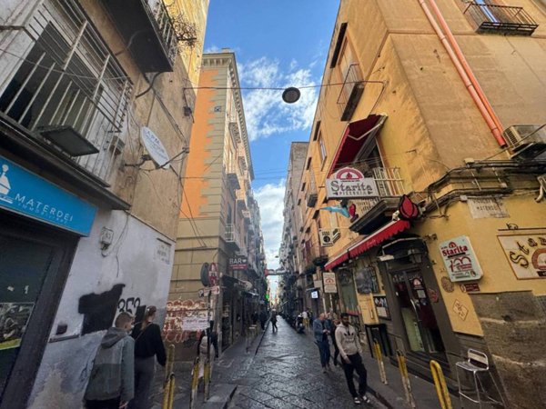 appartamento in vendita a Napoli in zona Stella