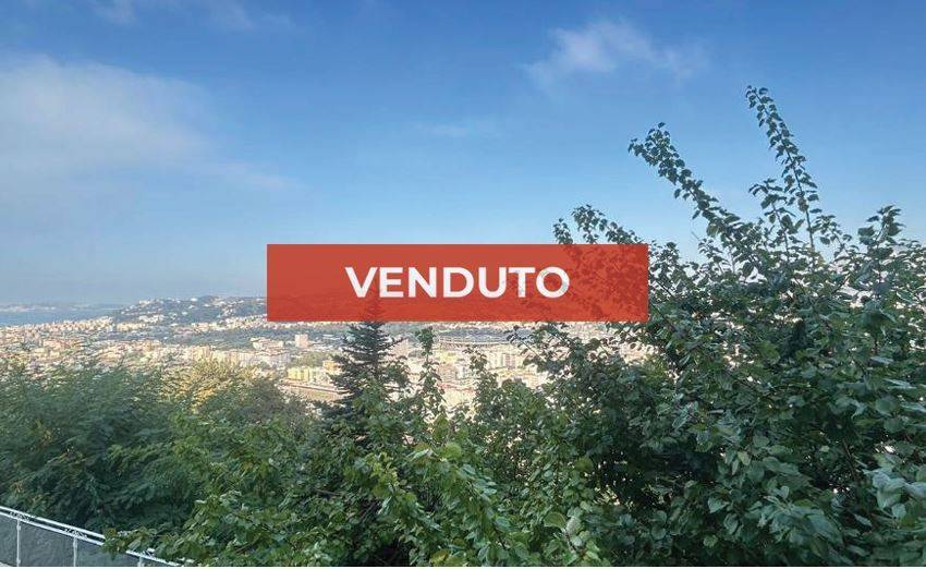 appartamento in vendita a Napoli in zona Posillipo