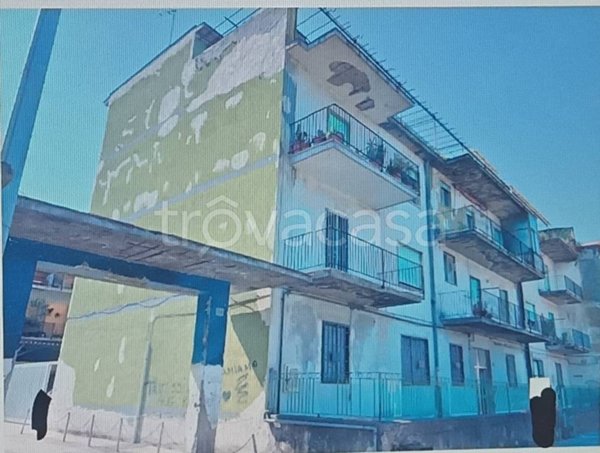 appartamento in vendita a Napoli in zona Barra