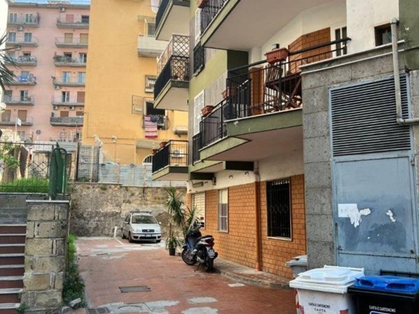 appartamento in vendita a Napoli in zona Vomero