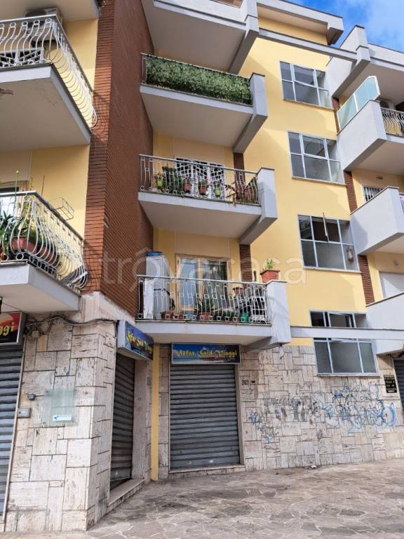 appartamento in vendita a Napoli in zona Capodimonte / Colli Aminei