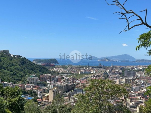 appartamento in vendita a Napoli in zona Posillipo