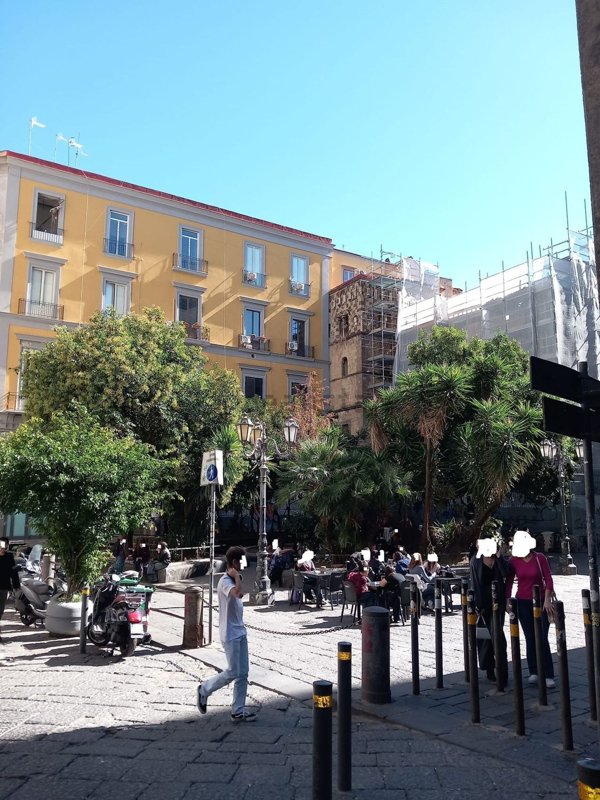 locale commerciale in vendita a Napoli