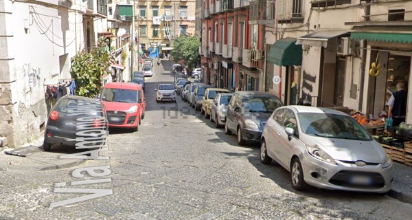 appartamento in vendita a Napoli in zona Stella