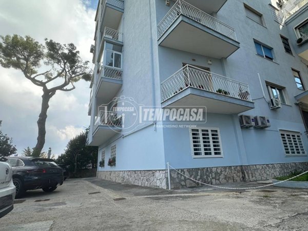 appartamento in vendita a Napoli in zona Posillipo