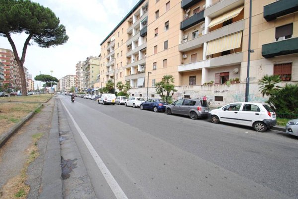appartamento in vendita a Napoli in zona Fuorigrotta