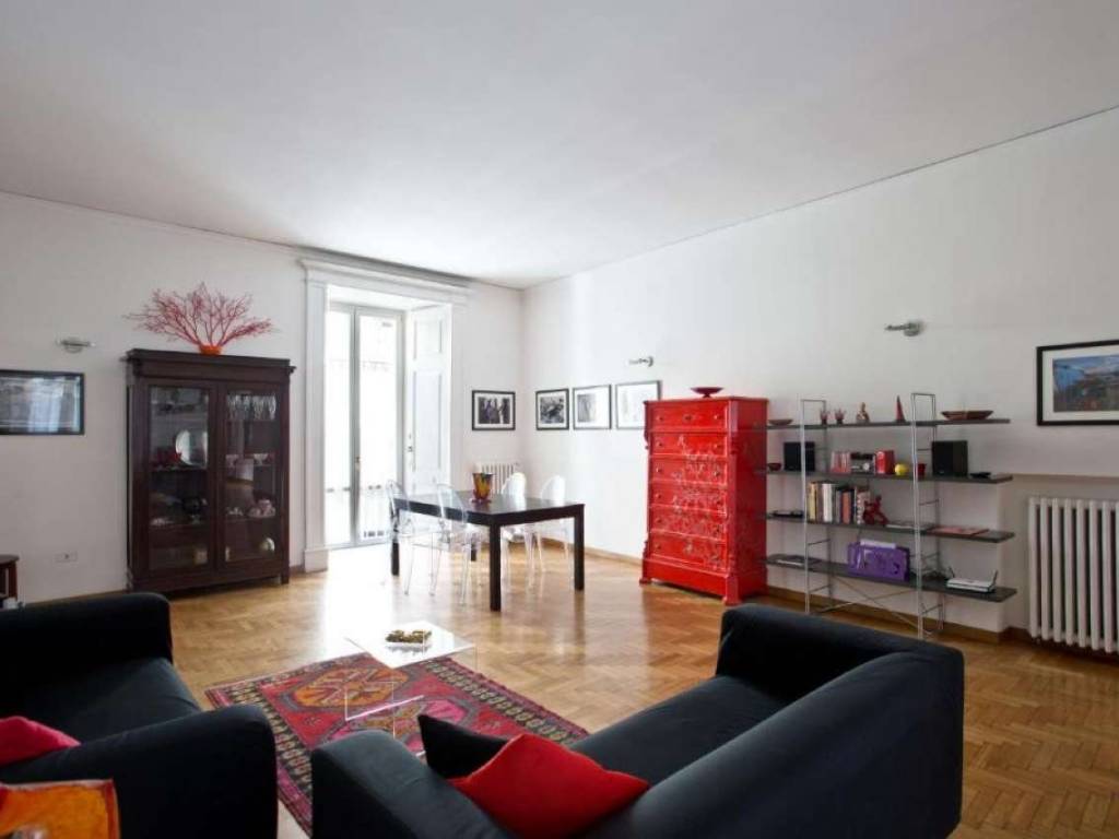 appartamento in vendita a Napoli in zona San Lorenzo