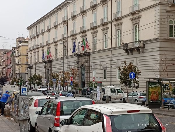 appartamento in vendita a Napoli in zona San Lorenzo