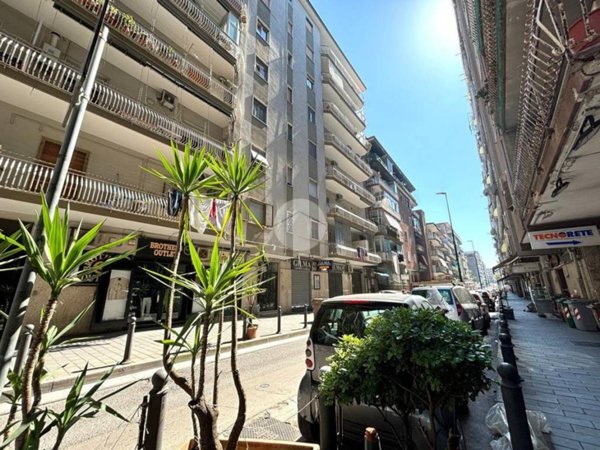 appartamento in vendita a Napoli in zona Pianura