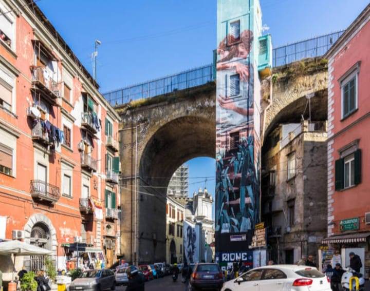 appartamento in vendita a Napoli in zona Stella
