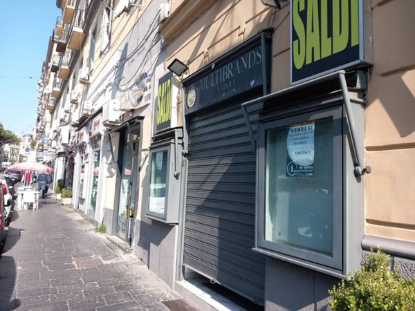 negozio in vendita a Napoli