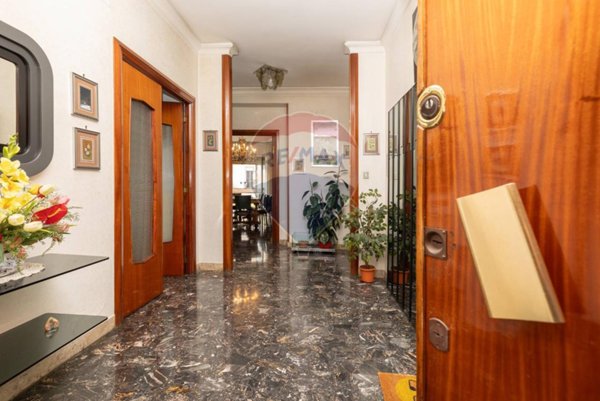 appartamento in vendita a Napoli in zona San Lorenzo