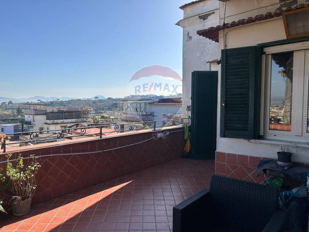 appartamento in vendita a Napoli in zona Chiaiano