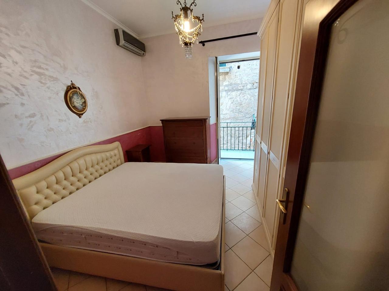 appartamento in vendita a Napoli in zona Stella