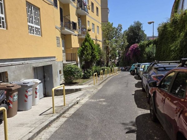 appartamento in vendita a Napoli in zona Arenella