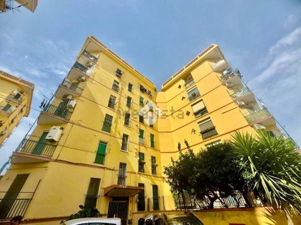 appartamento in vendita a Napoli in zona Fuorigrotta