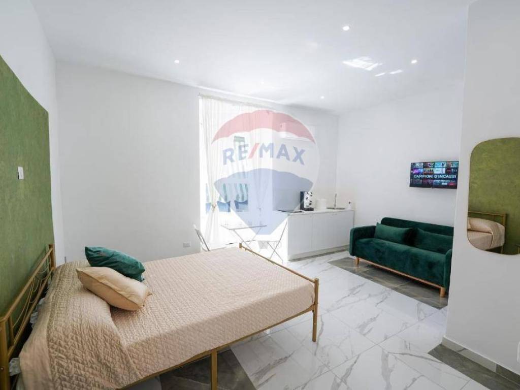 appartamento in vendita a Napoli in zona Montecalvario